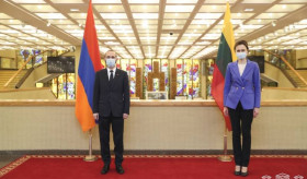 ՀՀ ԱԺ նախագահ Արարատ Միրզոյանը հանդիպել է Լիտվայի Սեյմասի նախագահ Վիկտորյա Չմիլիտե-Նիլսենի հետ