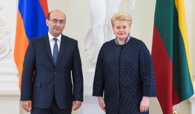 Ambassador Tigran Mkrtchyan handed over the credentials to Dalia Grybauskaitė, President of the Republic of Lithuania