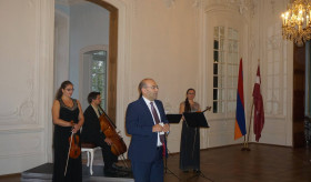 Լատվիայի պատմական Ռունդալե պալատում կայացավ համերգ և ընդունելություն՝ նվիրված Հայաստանի անկախության հռչակագրի 30-ամյակին և ՀՀ անկախության տոնին
